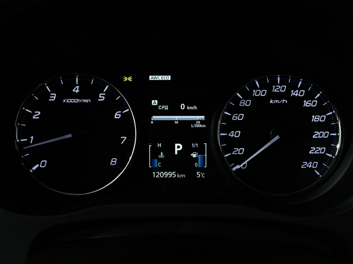 Mitsubishi Outlander 2014 года с пробегом. Фото: #11