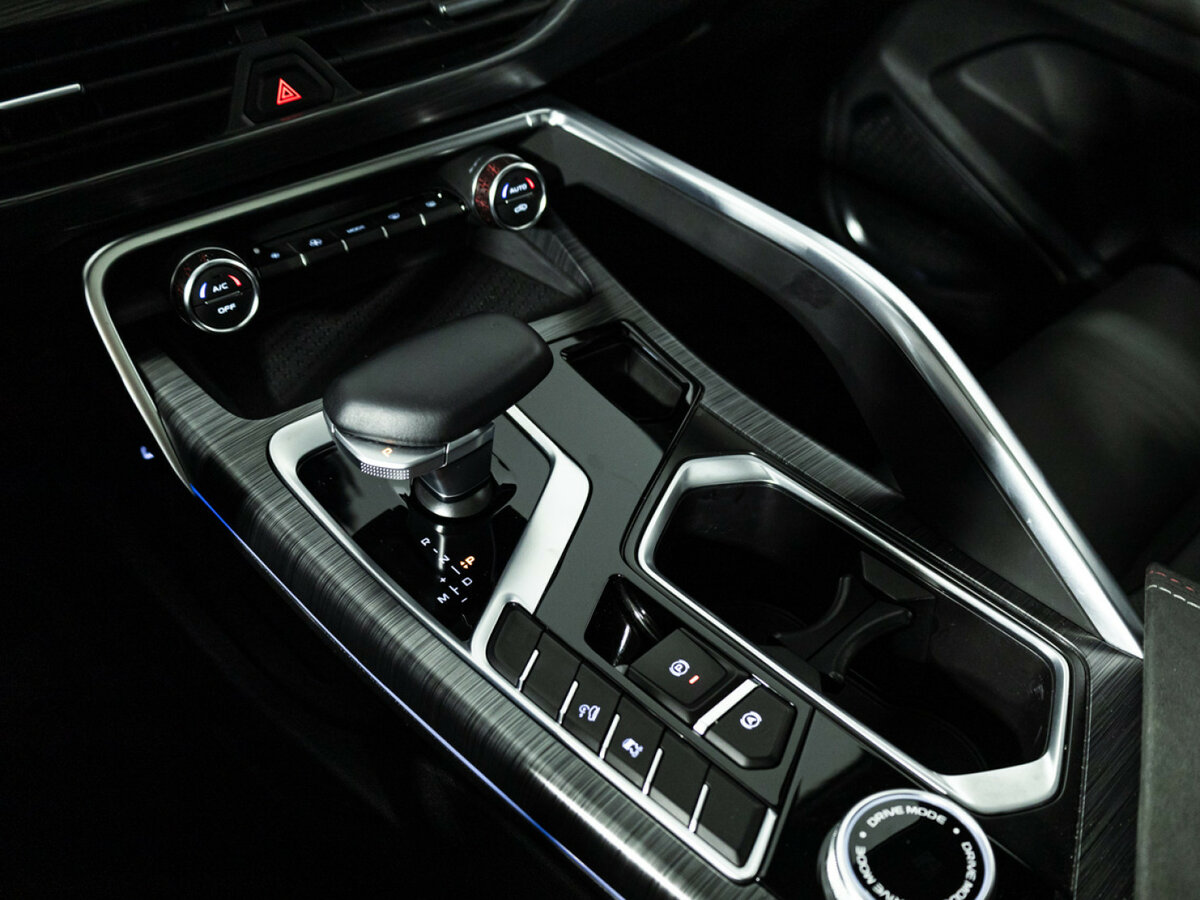 Geely Tugella 2023 года с пробегом. Фото: #18