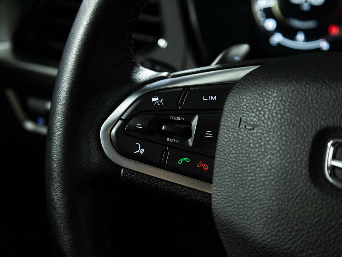 Geely Tugella 2023 года с пробегом. Фото: #21