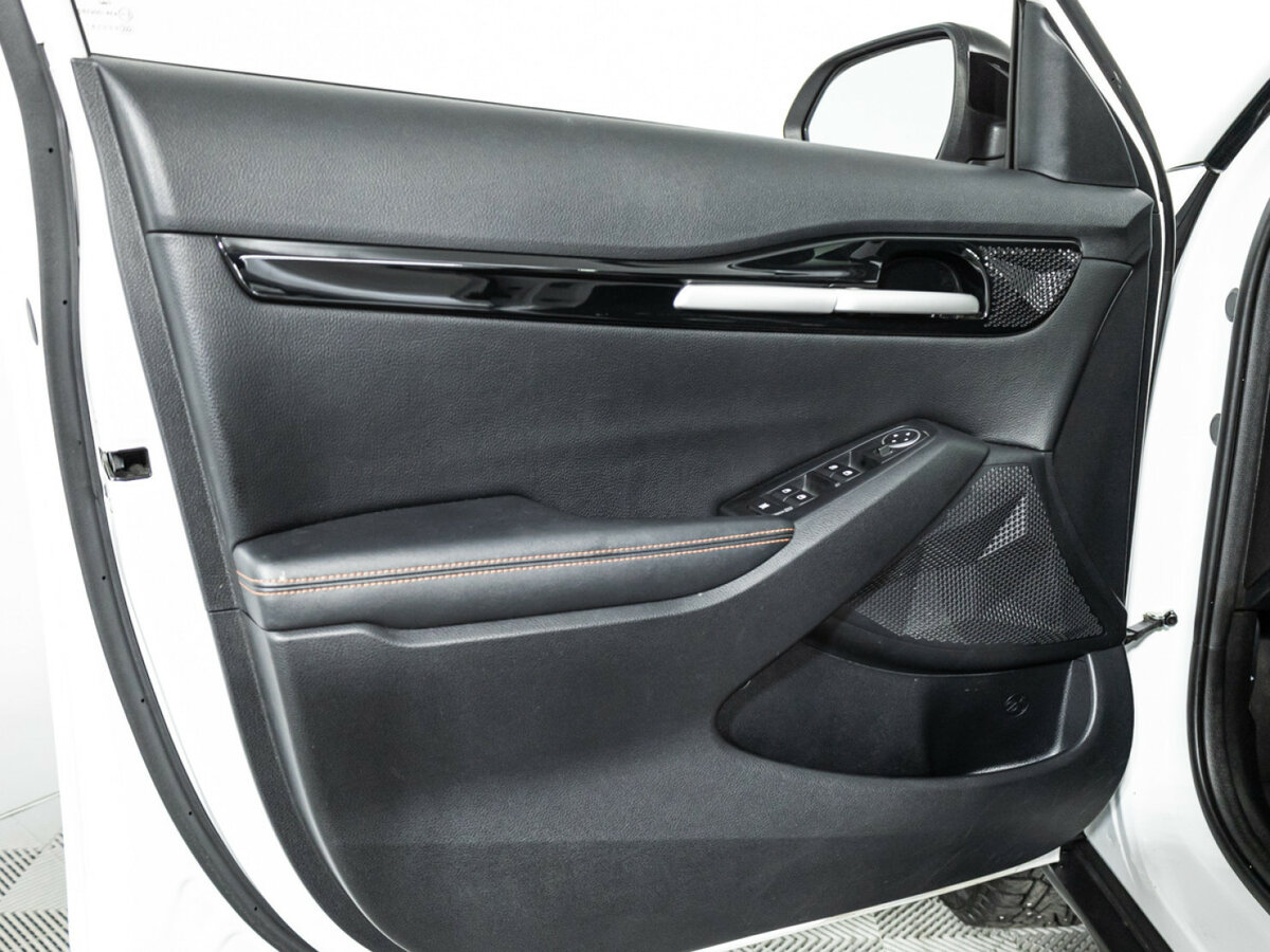 Kia Seltos 2024 года с пробегом. Фото: #24