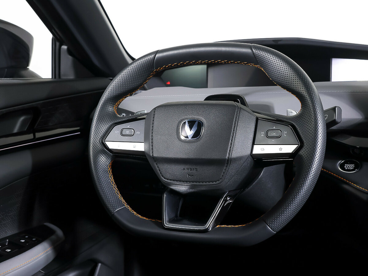 Changan UNI-V 2023 года с пробегом. Фото: #15