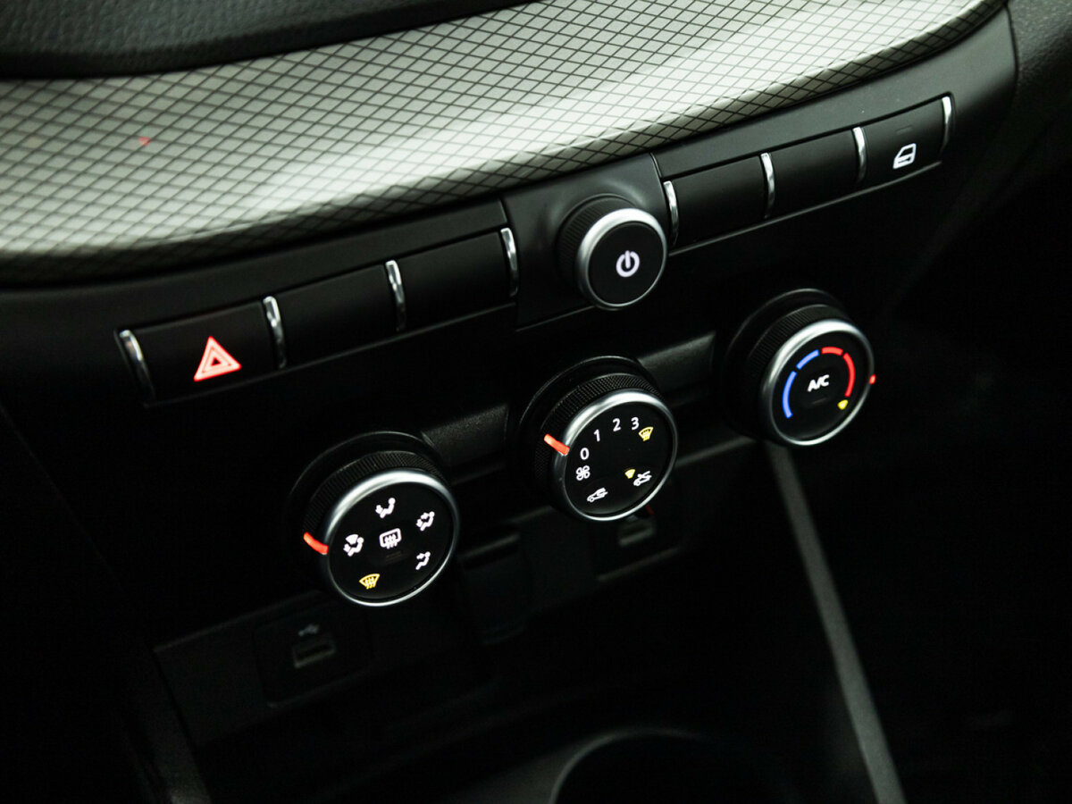 Lada (ВАЗ) Vesta 2023 года с пробегом. Фото: #14