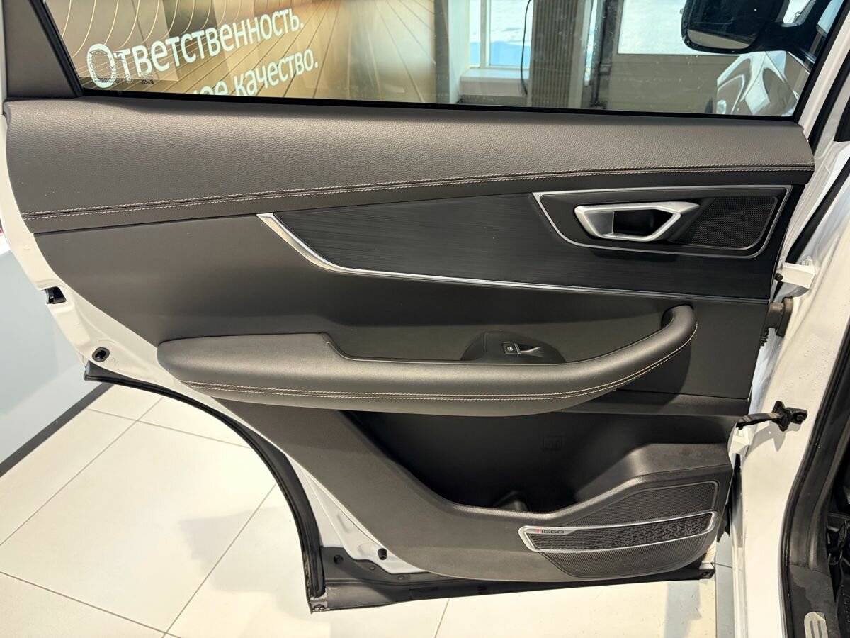 Chery Tiggo 8 2023 года с пробегом. Фото: #9