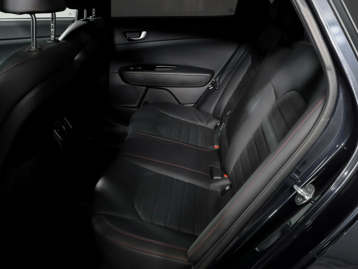 Kia Optima 2018 года с пробегом. Фото: #9