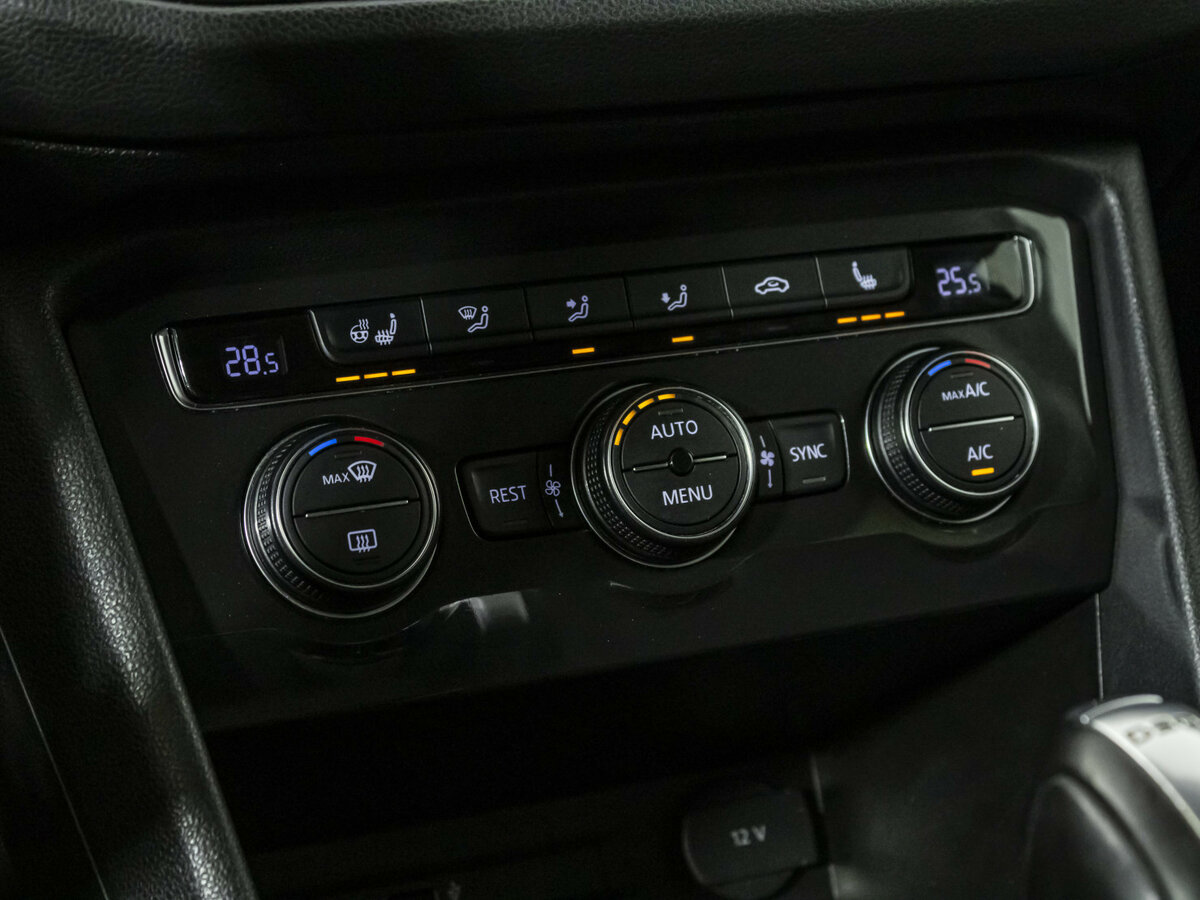 Volkswagen Tiguan 2018 года с пробегом. Фото: #10