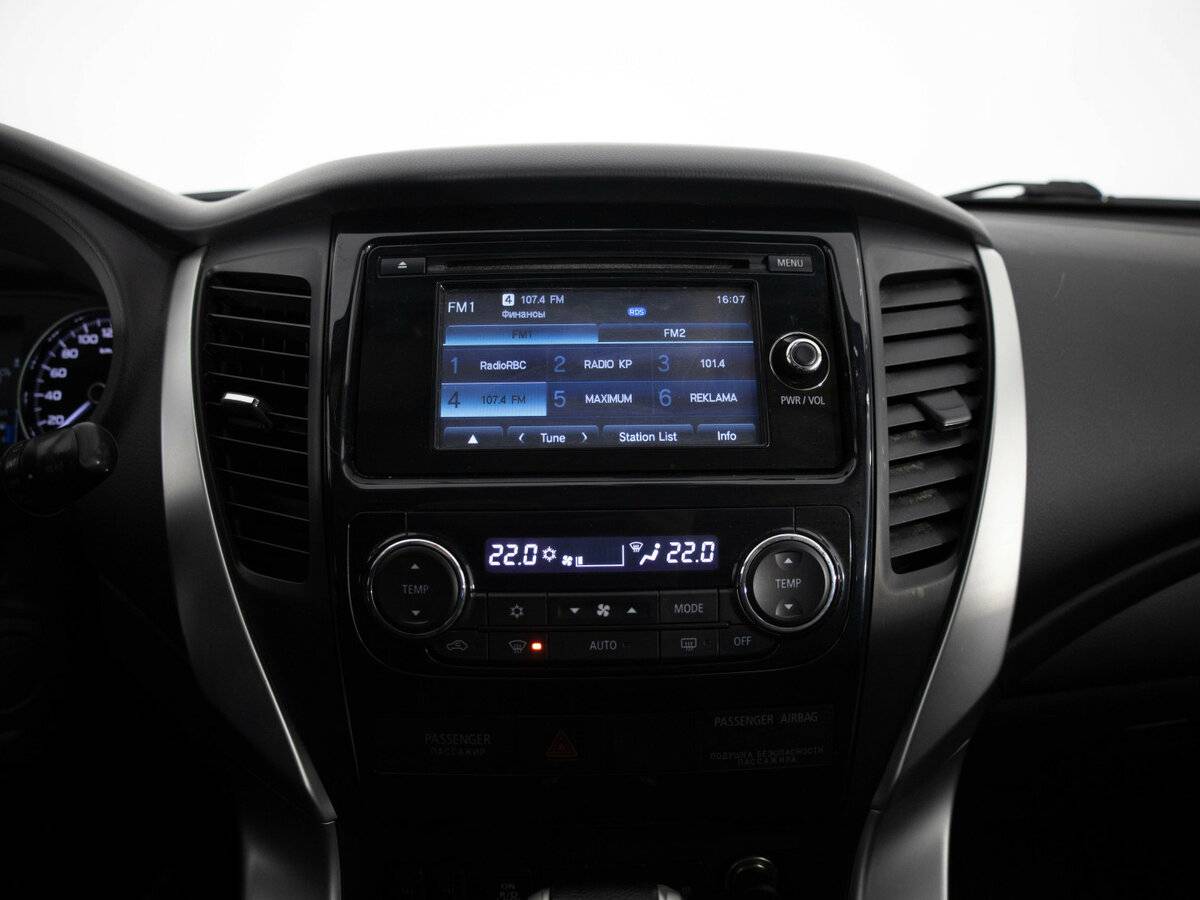 Mitsubishi Pajero Sport 2016 года с пробегом. Фото: #7