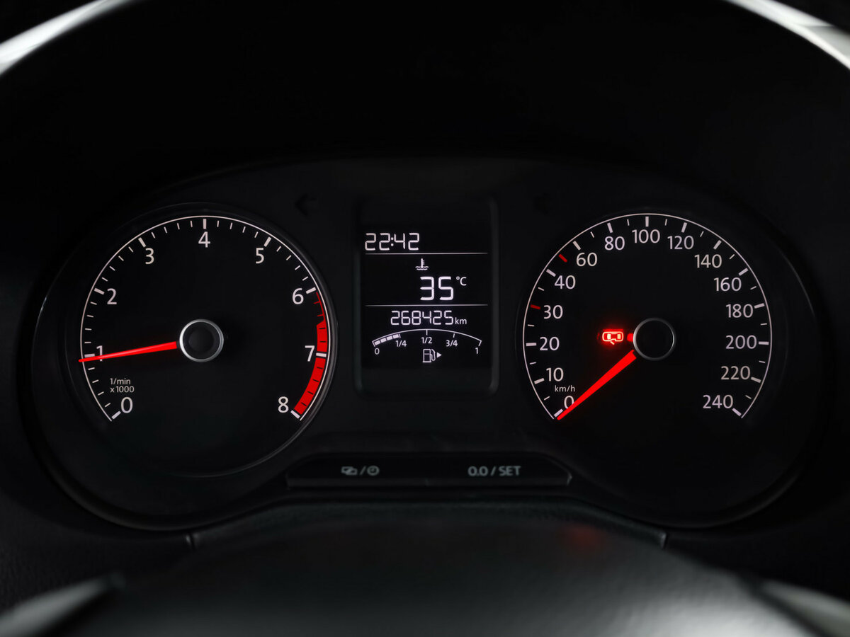 Б/У Фольксваген Поло 2018 года. Фото: #9