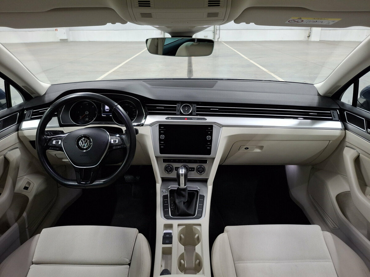 Б/У Фольксваген Пассат 2018 года. Фото: #13