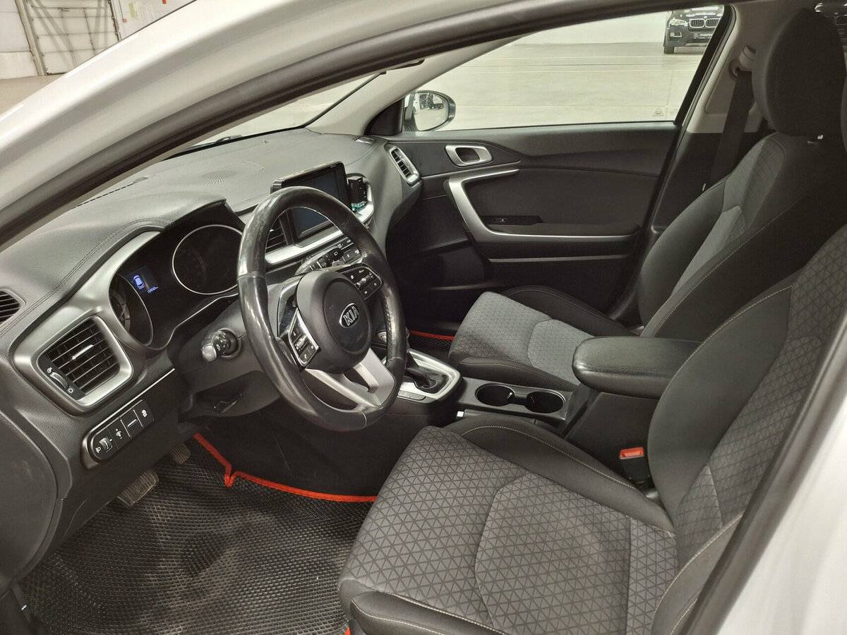 Kia Ceed 2019 года с пробегом. Фото: #15