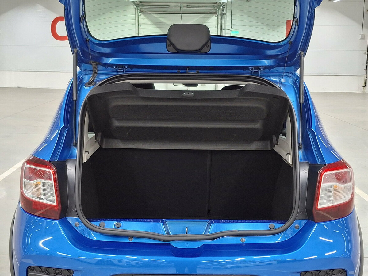 Б/У Рено Сандеро 2016 года. Фото: #9