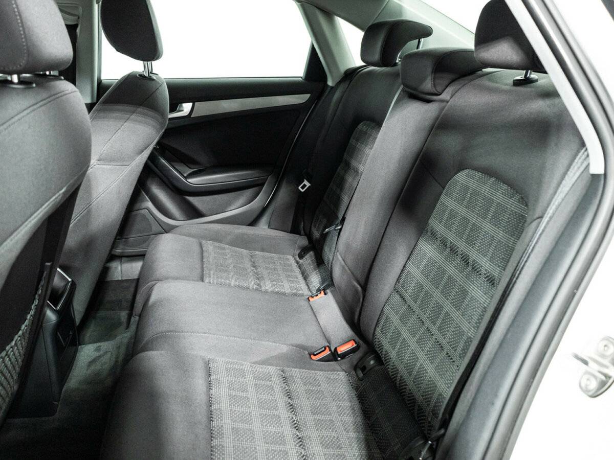 Audi A4 2014 года с пробегом. Фото: #9