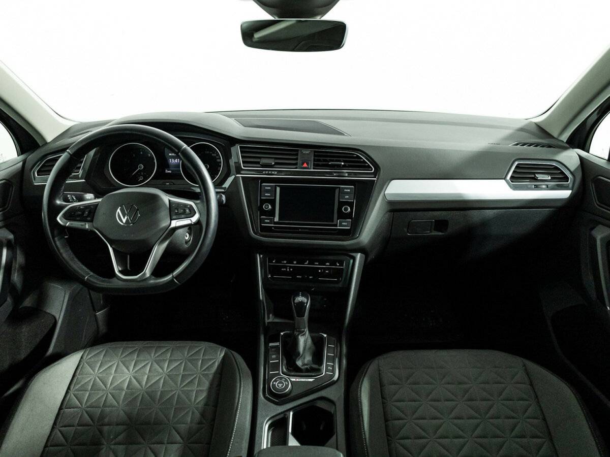Volkswagen Tiguan 2021 года с пробегом. Фото: #12
