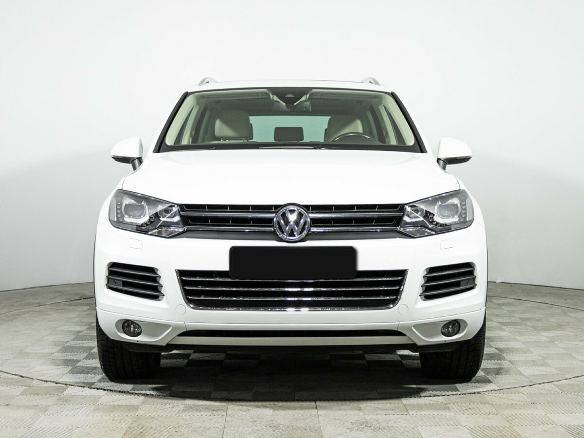 Volkswagen Touareg 2013 года с пробегом. Фото: #1