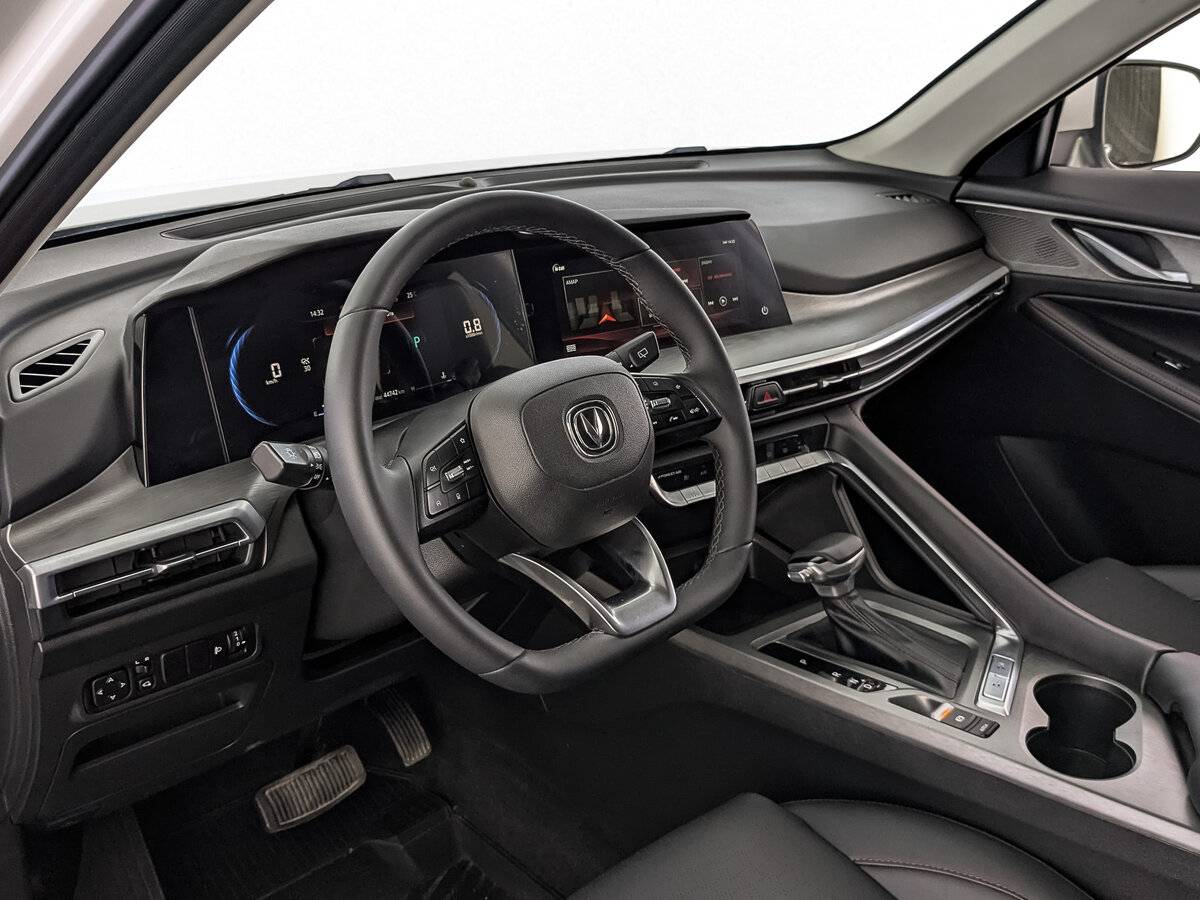 Changan CS35 Plus 2024 года с пробегом. Фото: #12