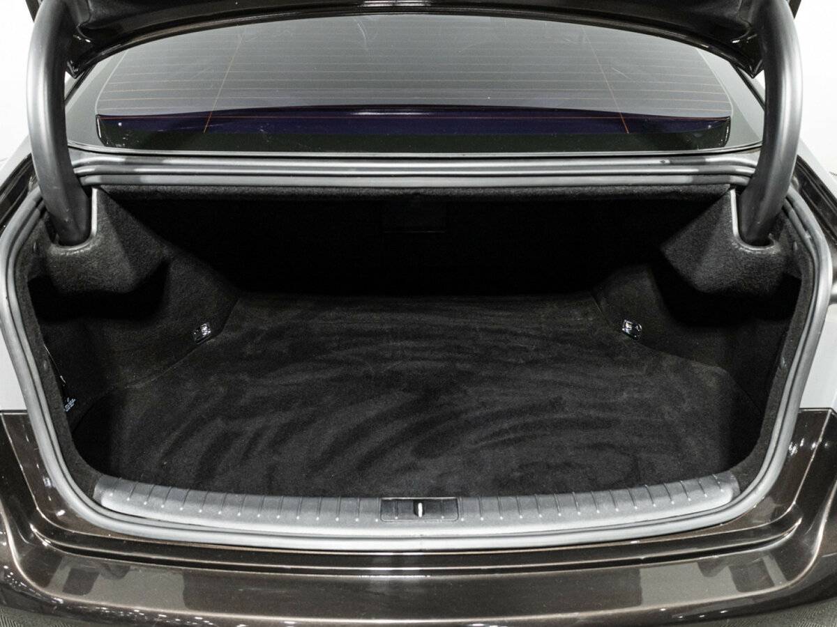 Hyundai Genesis 2015 года с пробегом. Фото: #25