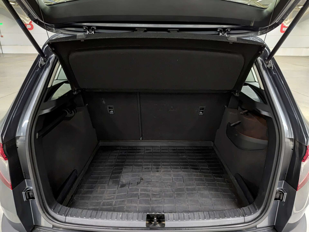 Б/У Шкода Карок 2021 года. Фото: #9