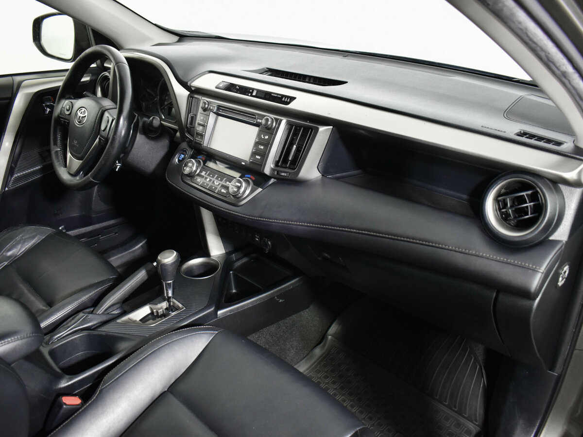 Toyota RAV4 2013 года с пробегом. Фото: #11