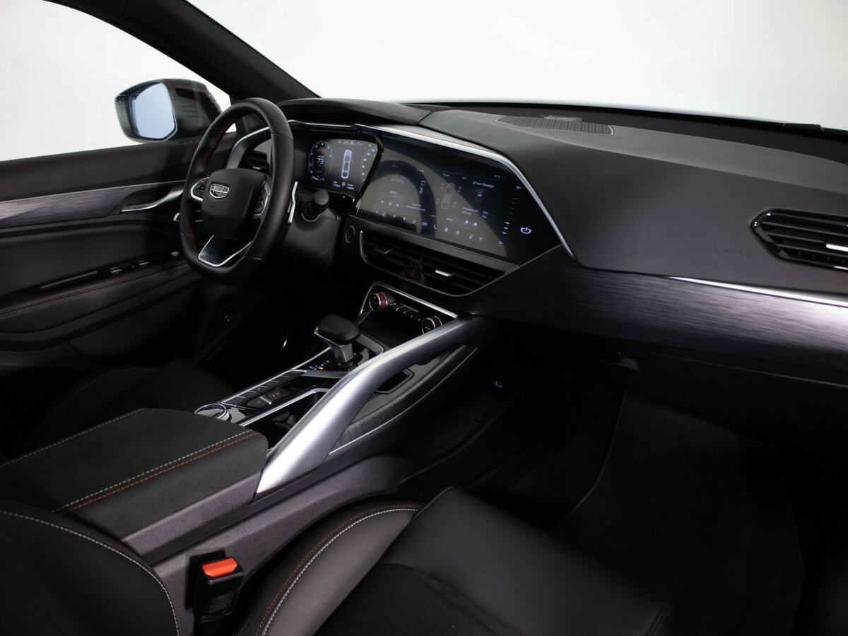 Geely Tugella 2022 года с пробегом. Фото: #16