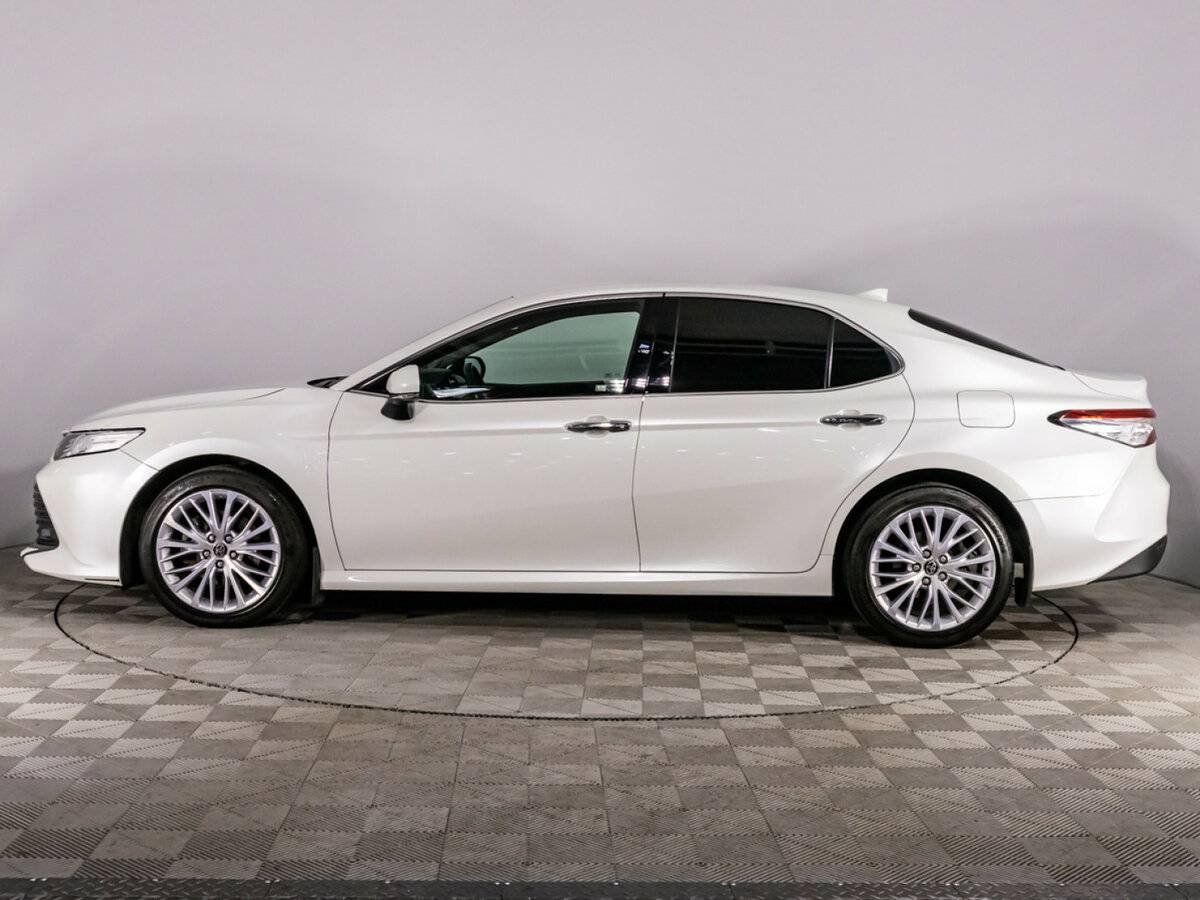 Toyota Camry 2019 года с пробегом. Фото: #7