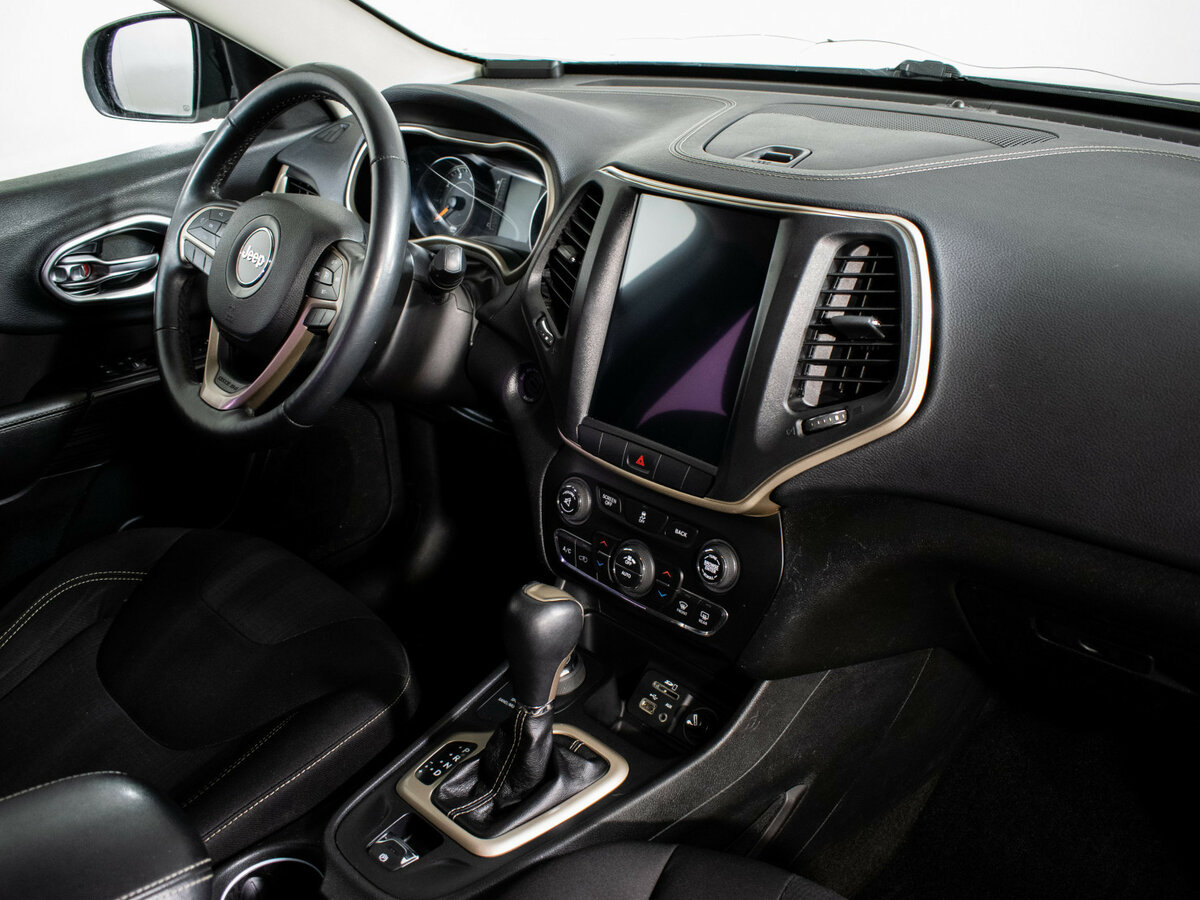 Jeep Cherokee 2014 года с пробегом. Фото: #9