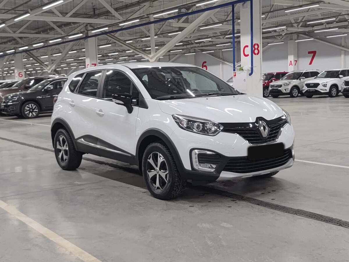 Renault Kaptur 2018 года с пробегом. Фото: #2
