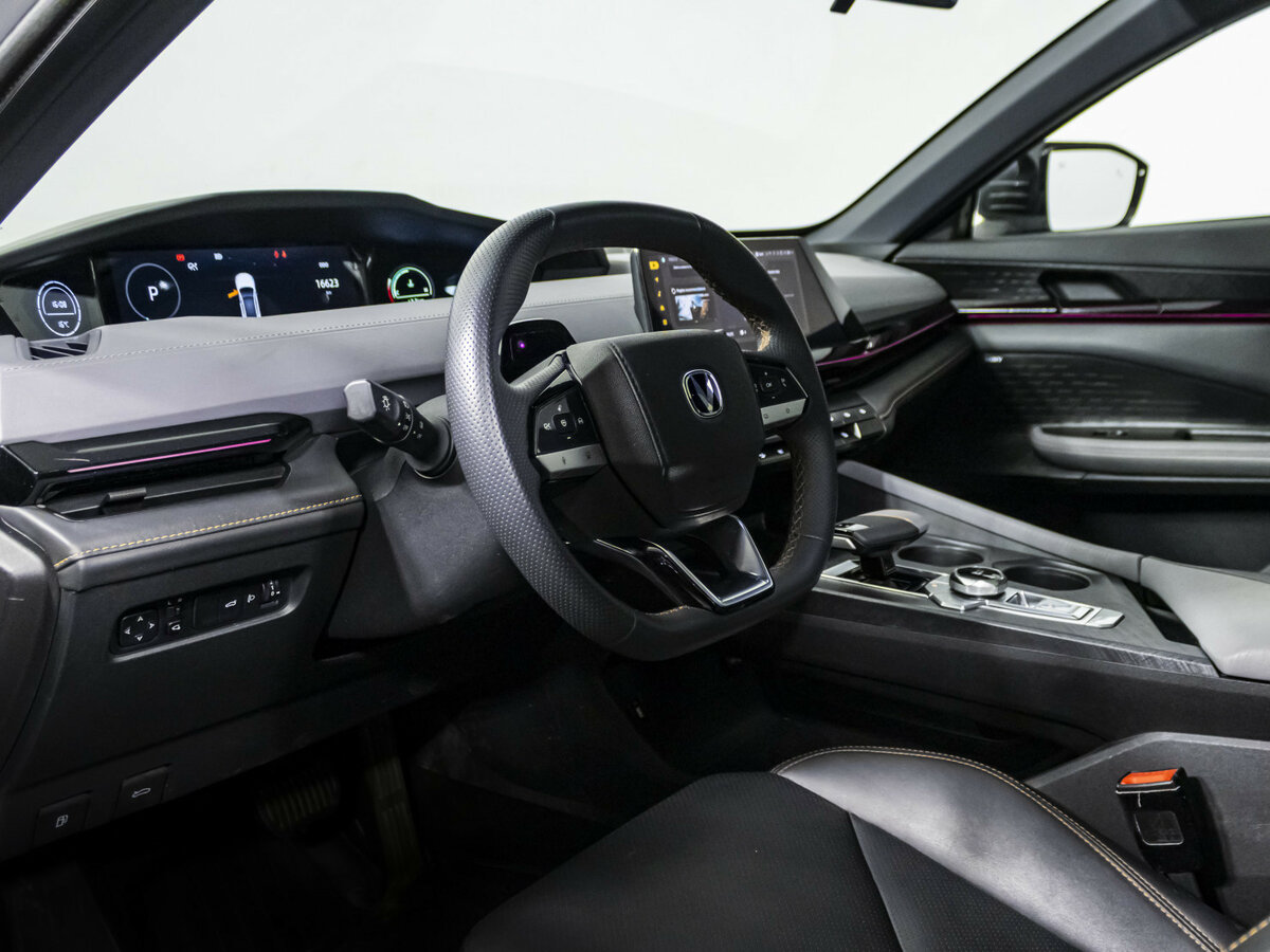 Changan UNI-V 2023 года с пробегом. Фото: #10