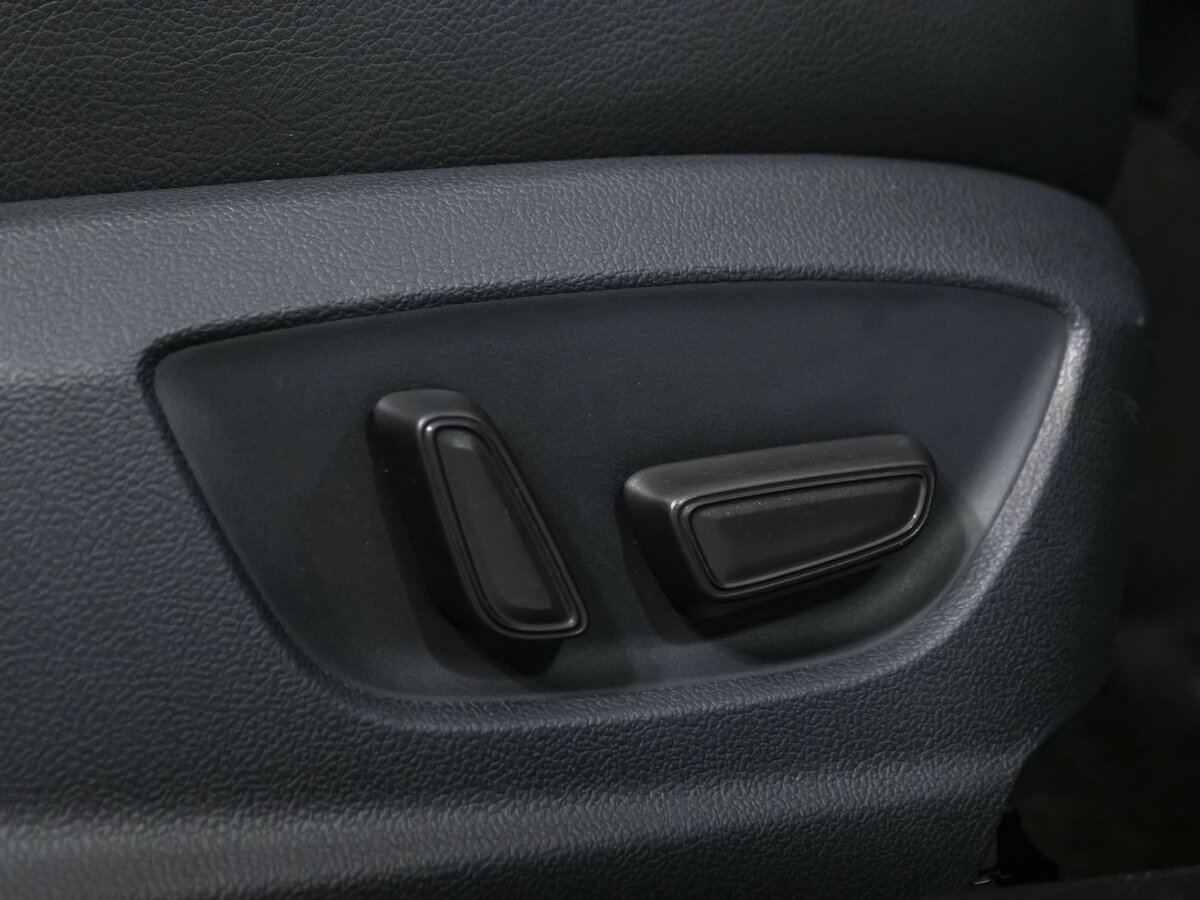 Toyota Camry 2019 года с пробегом. Фото: #16