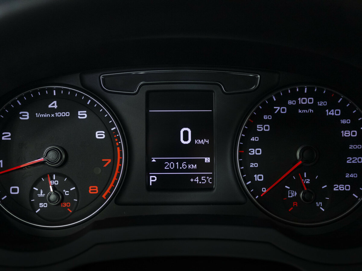 Audi Q3 2015 года с пробегом. Фото: #10