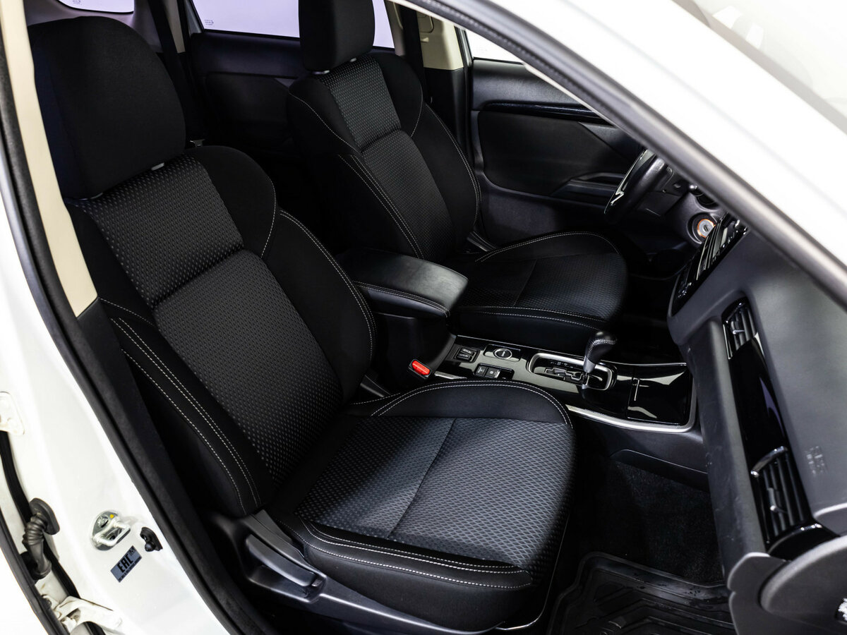 Mitsubishi Outlander 2018 года с пробегом. Фото: #17