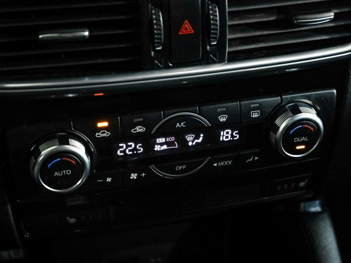 Б/У Мазда Ц-Икс-5 2015 года. Фото: #12