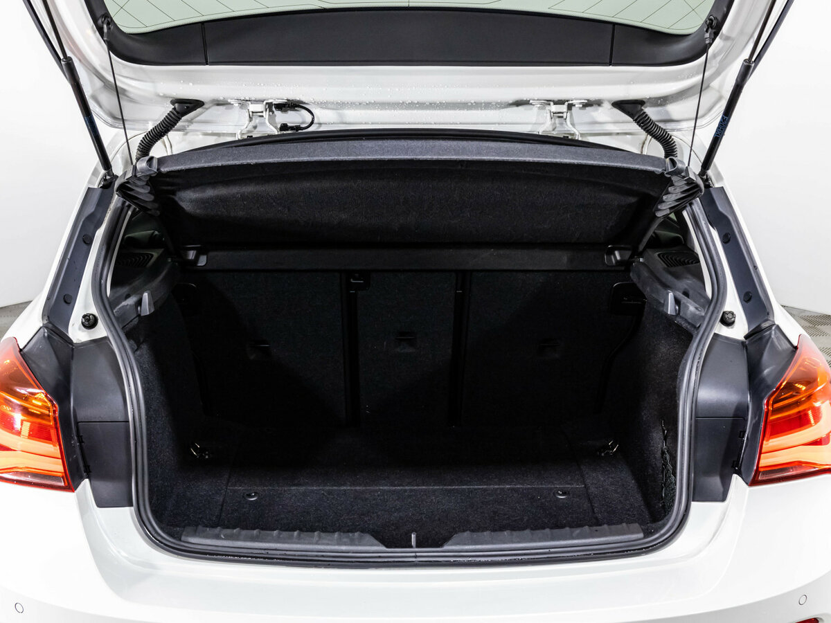 BMW 1 серии 2017 года с пробегом. Фото: #23