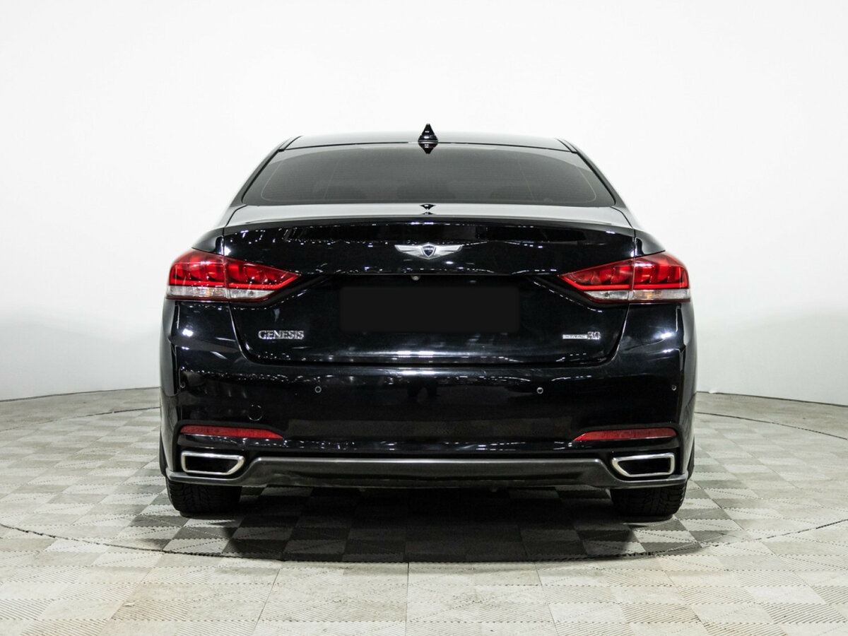 Hyundai Genesis 2015 года с пробегом. Фото: #4