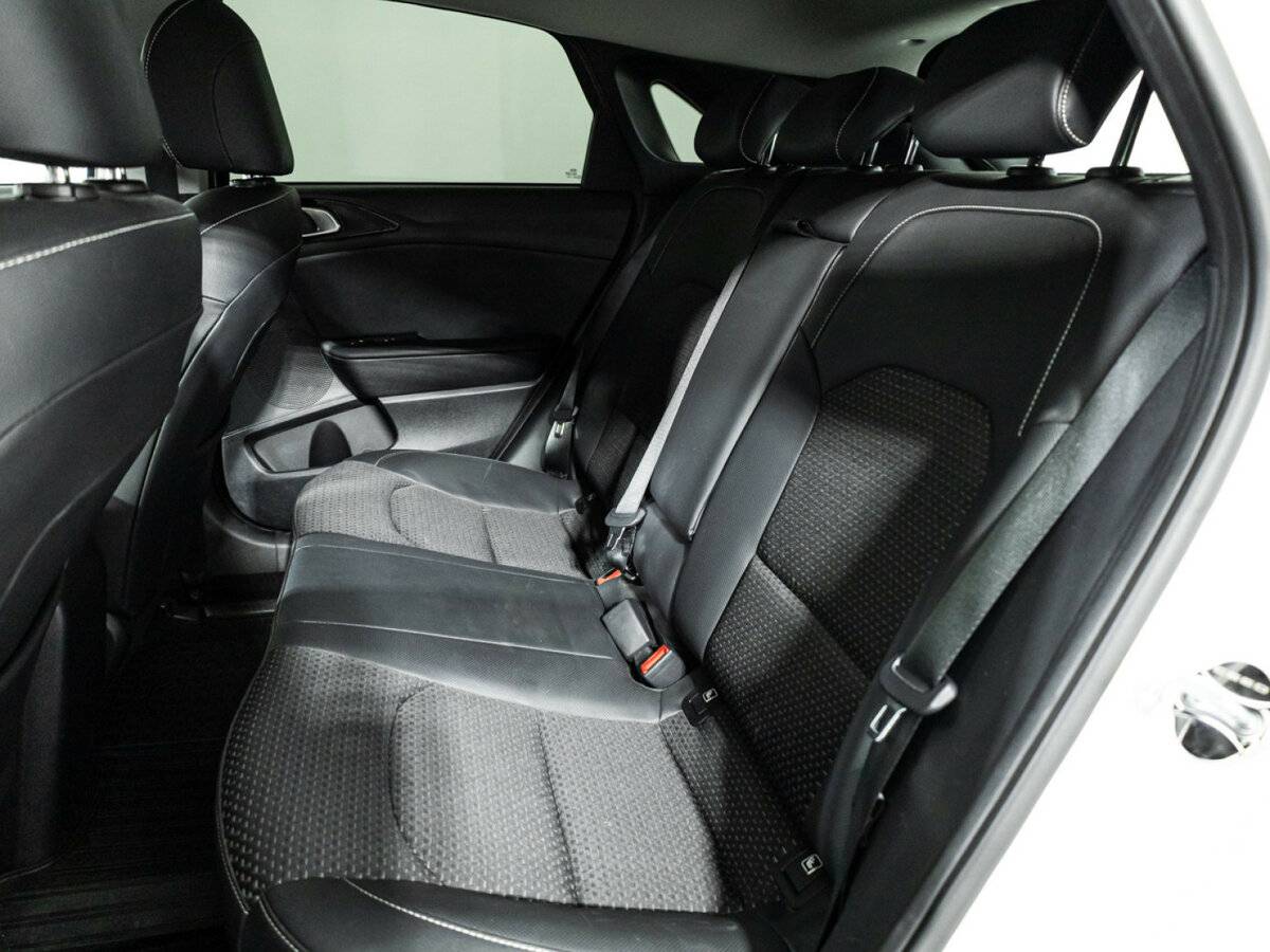 Kia Ceed 2019 года с пробегом. Фото: #9