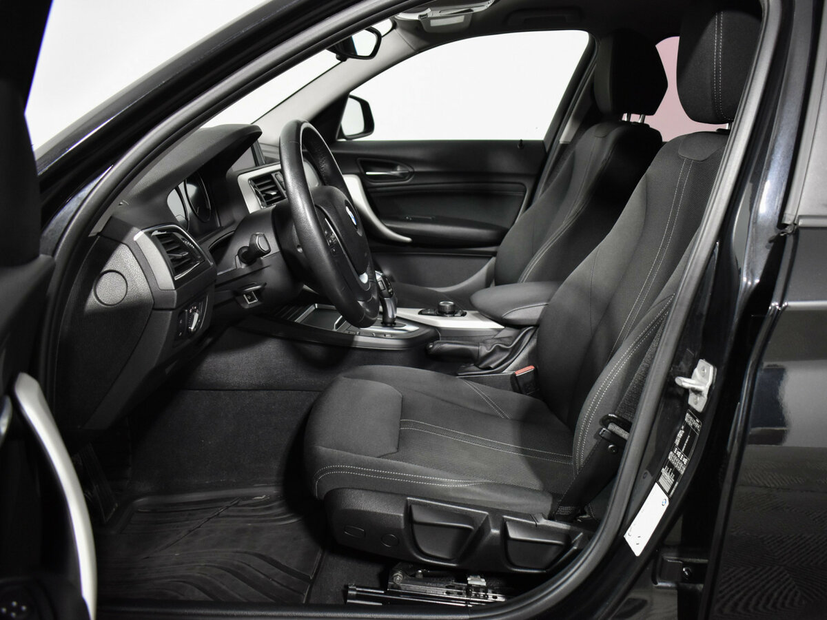 BMW 1 серии 2017 года с пробегом. Фото: #9