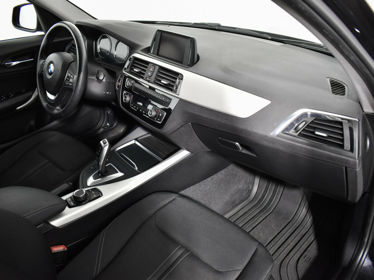 BMW 1 серии 2017 года с пробегом. Фото: #11