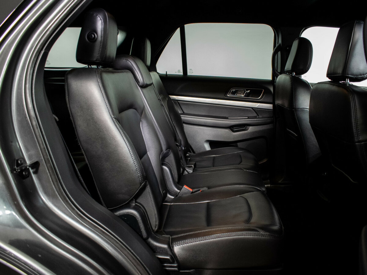 Ford Explorer 2018 года с пробегом. Фото: #9