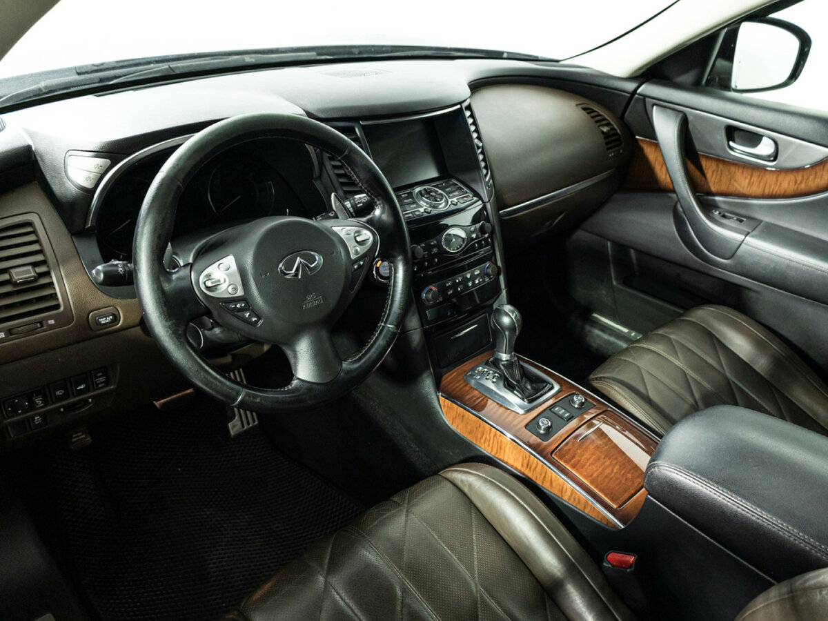Infiniti FX 2012 года с пробегом. Фото: #10