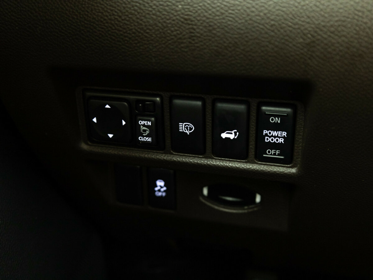 Infiniti FX 2012 года с пробегом. Фото: #20