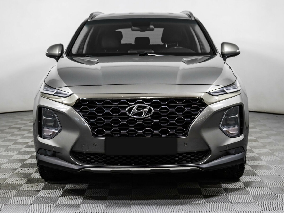 Hyundai Santa Fe 2019 года с пробегом. Фото: #1