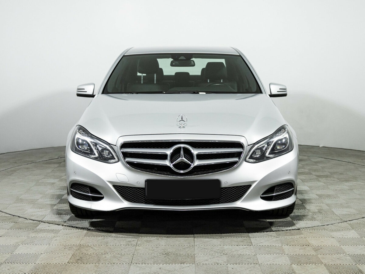 Mercedes-Benz E-Класс 2013 года с пробегом. Фото: #1