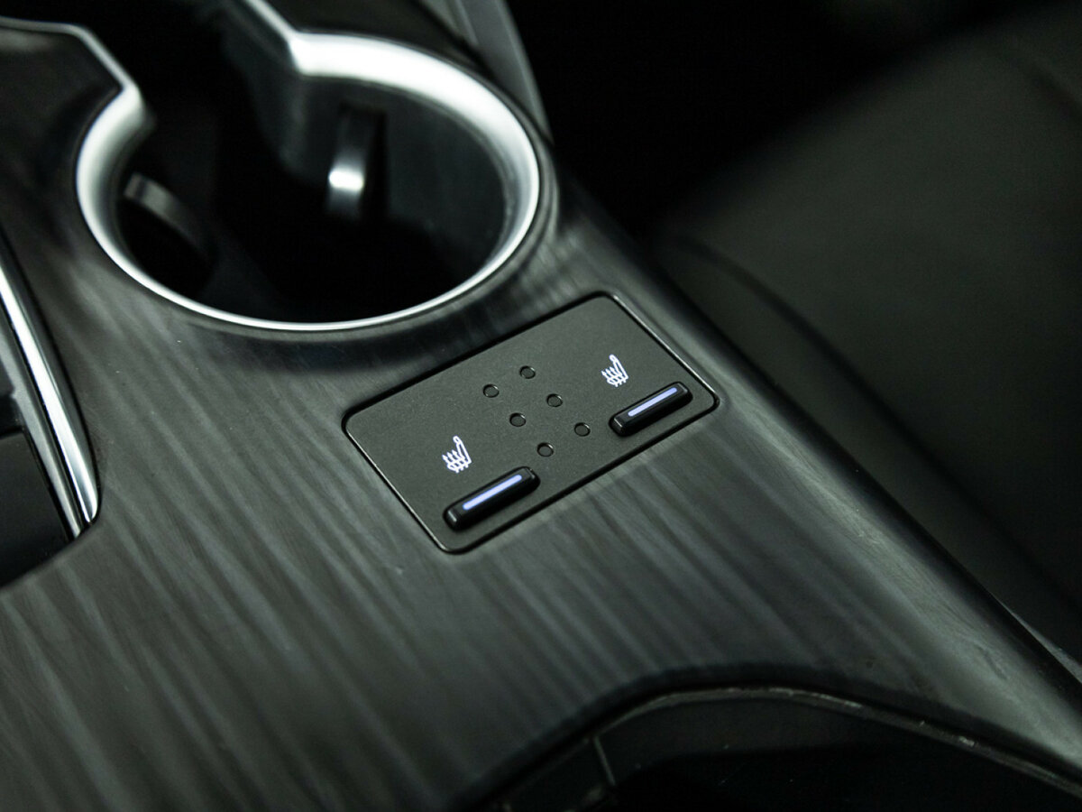 Toyota Camry 2021 года с пробегом. Фото: #17