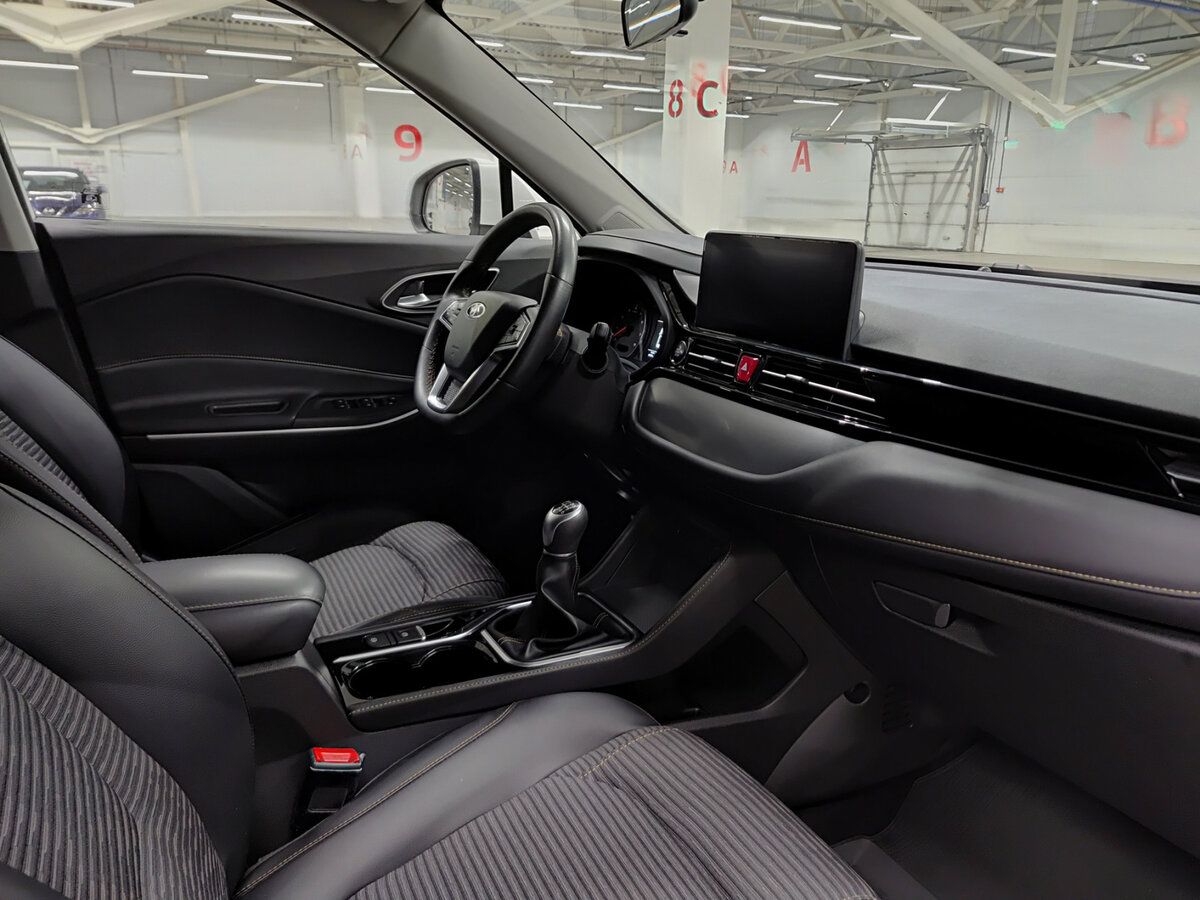 Москвич 3 2023 года с пробегом. Фото: #10