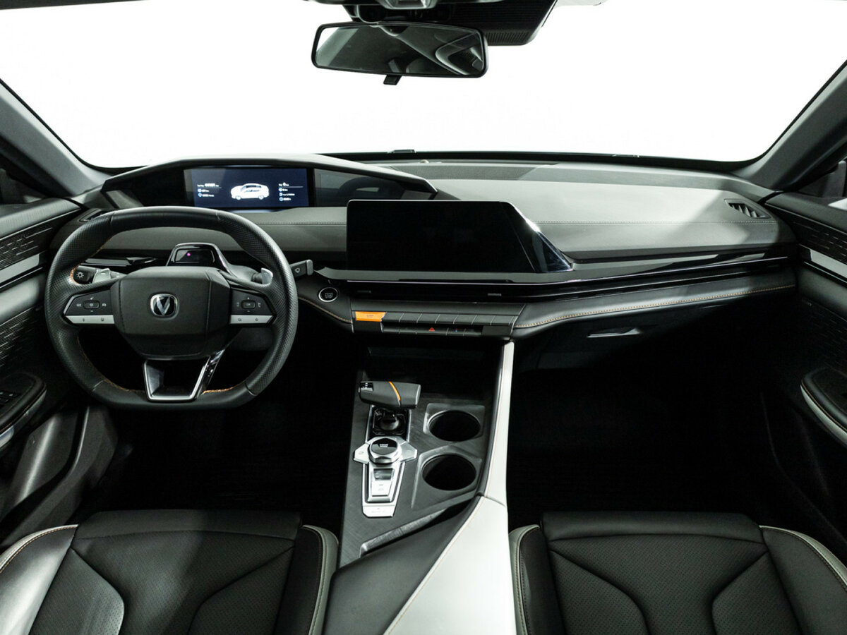 Changan UNI-V 2024 года с пробегом. Фото: #12