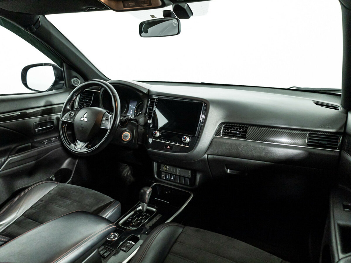 Mitsubishi Outlander 2020 года с пробегом. Фото: #8
