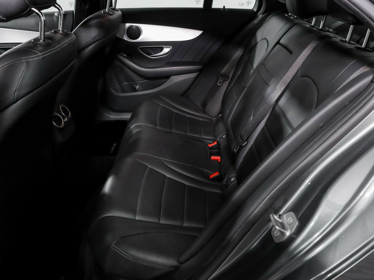 Mercedes-Benz C-Класс 2017 года с пробегом. Фото: #9