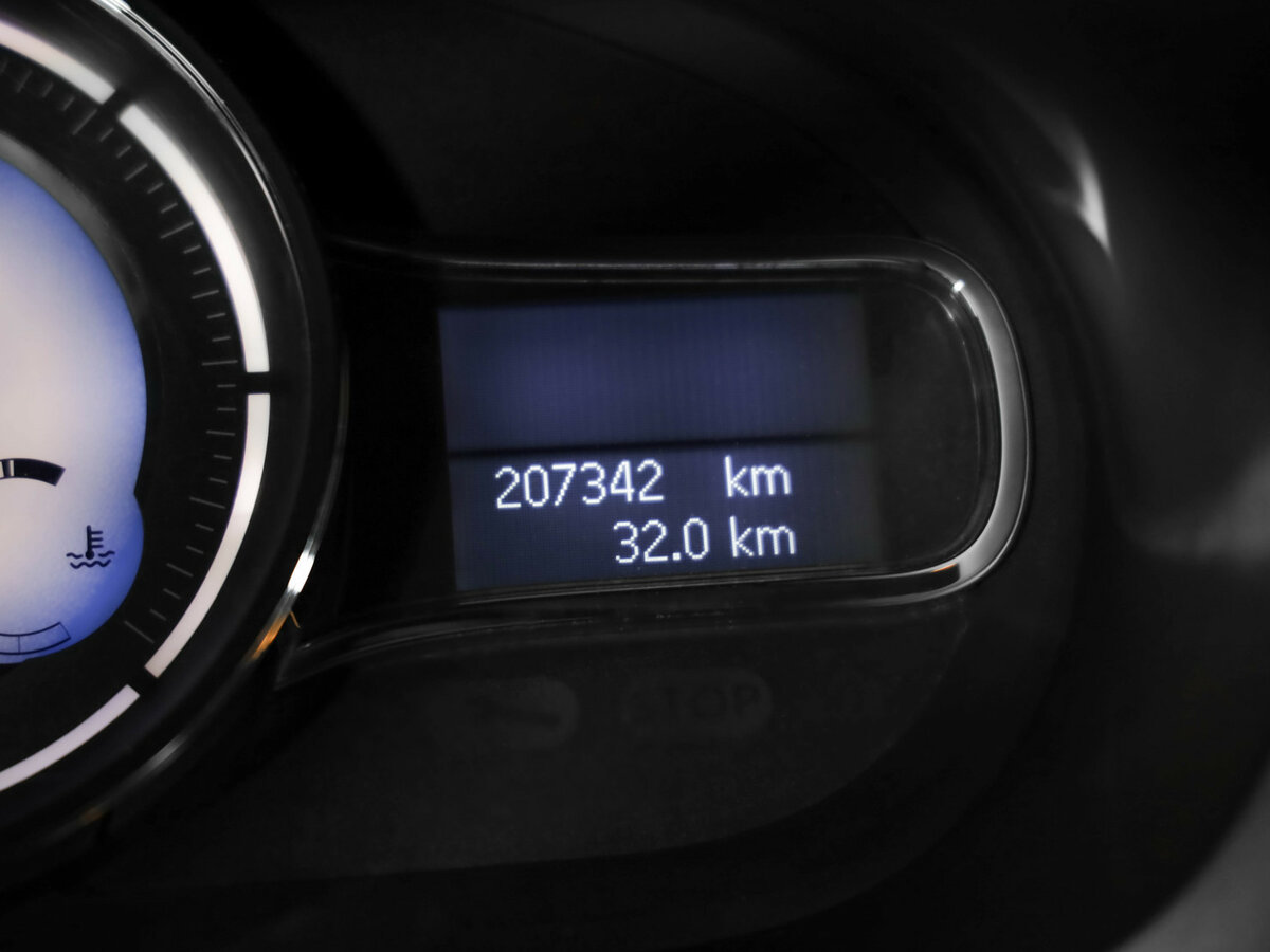 Renault Fluence 2014 года с пробегом. Фото: #8