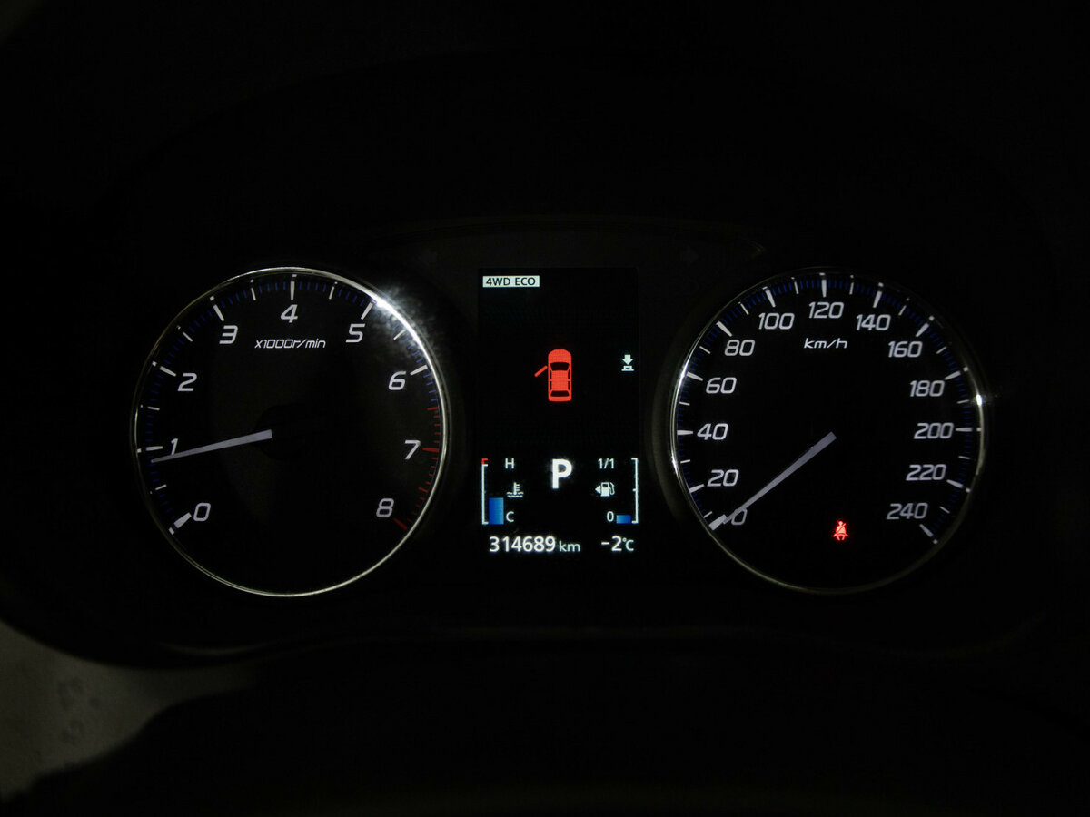 Б/У Митсубиши Оутлэндер 2013 года. Фото: #10