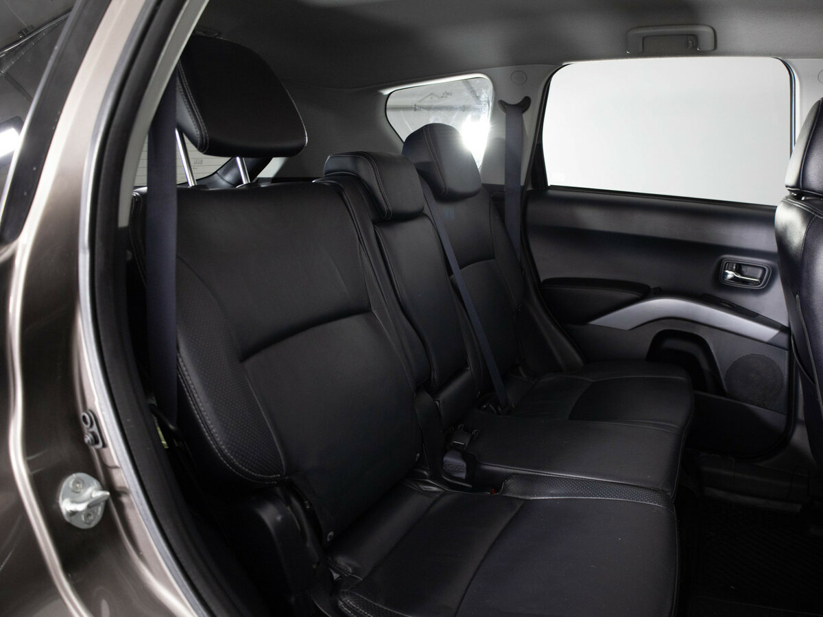 Б/У Пежо 4007 2012 года. Фото: #15