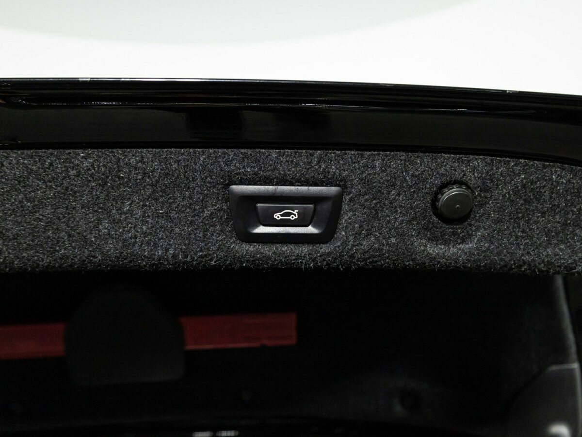 BMW 5 серии 2017 года с пробегом. Фото: #17