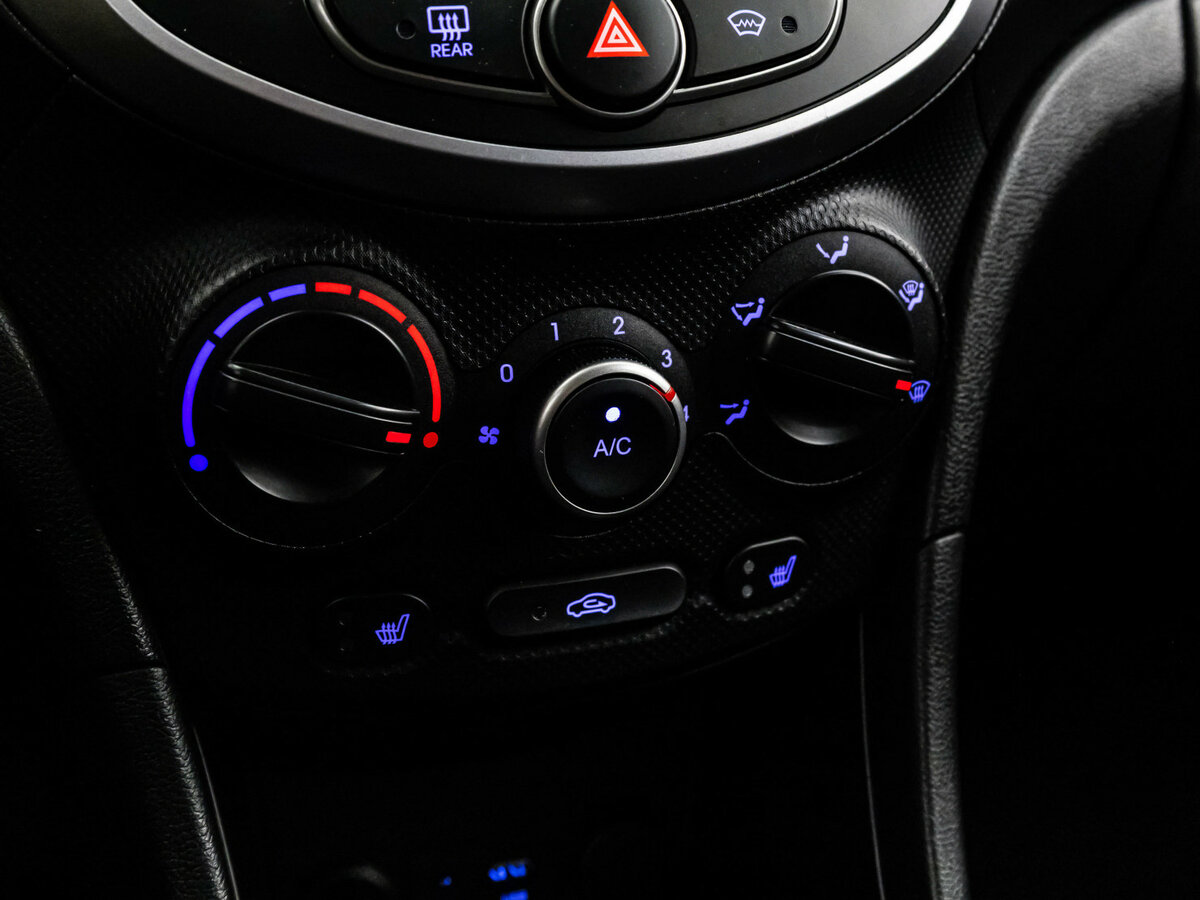 Б/У Хендай Солярис 2014 года. Фото: #11